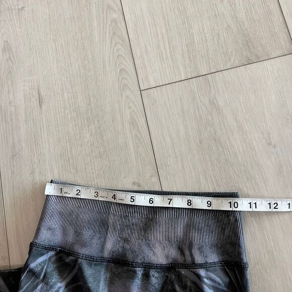 Lululemon Lululemon Ebb to Street Tight *Wash Stone Wash Graphite Grey Sz 2 - Picture 5 of 9
